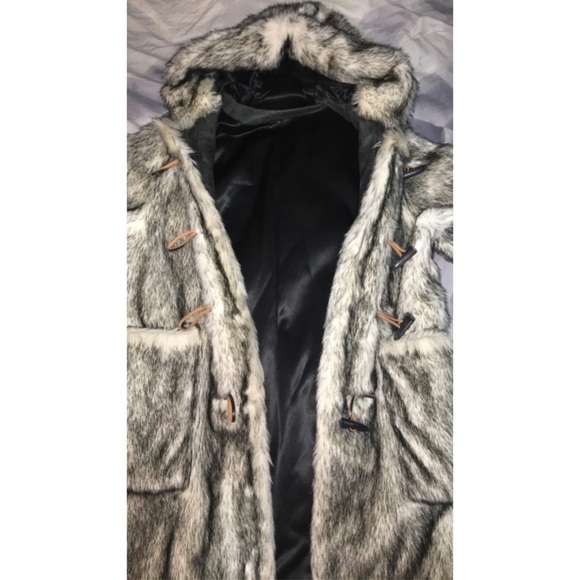 Beautiful, vintage faux-fur coat - Picture 10 of 11